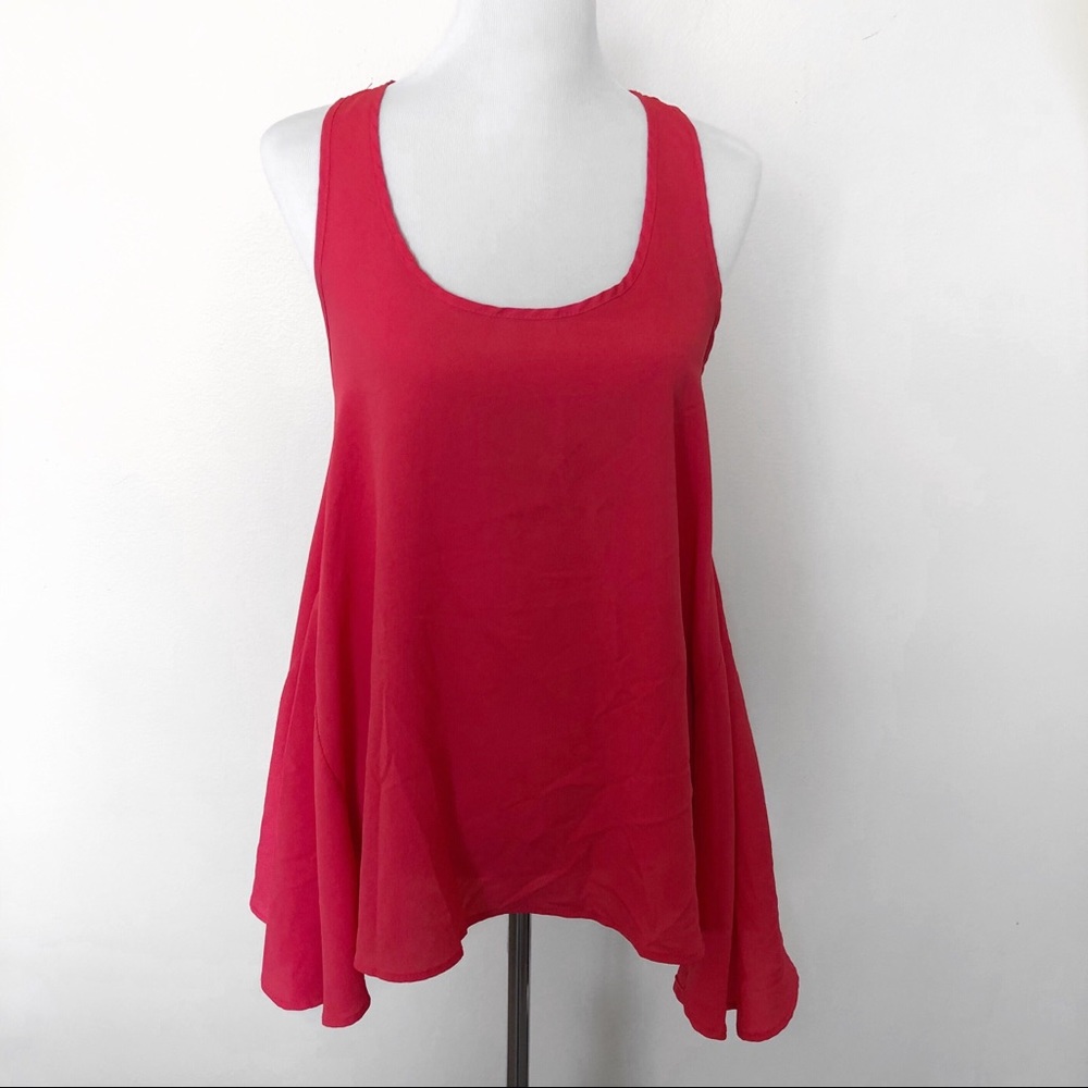 Everly | Tank Top shirt size Medium hot pink
